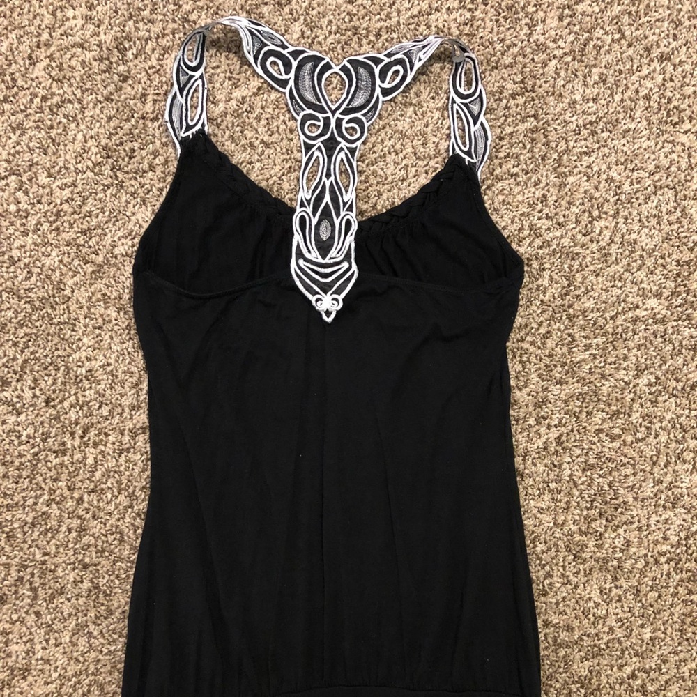 Small Charlotte Russe blouse w/ embroidered straps
